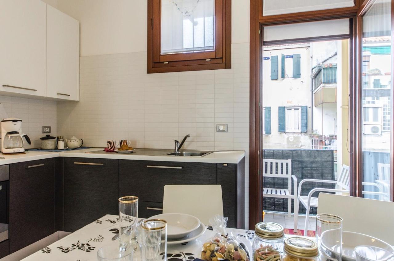 Apartamento Residenza Leon D'oro Venecia Exterior foto
